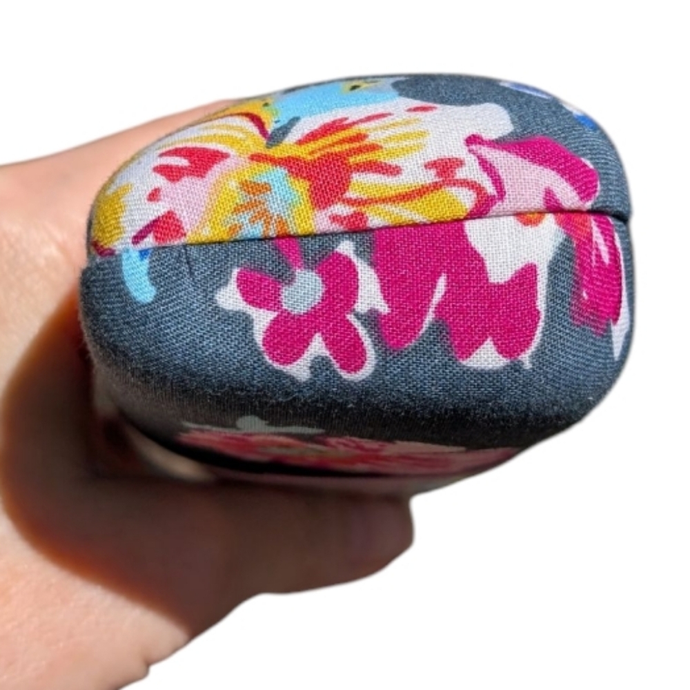 Vera Bradley Pretty Posies Glasses Case - Picture 7 of 7